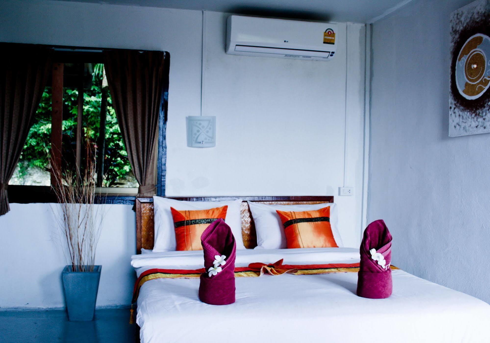 Lanta Halabala Resort Ko Lanta Esterno foto